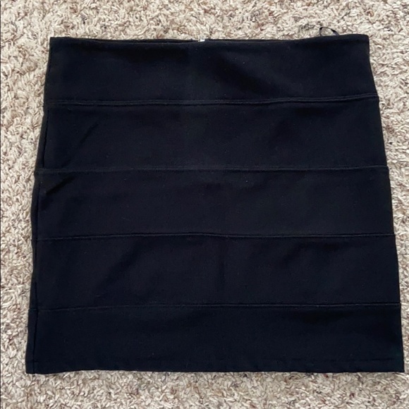 Pencil skirt - Picture 1 of 3